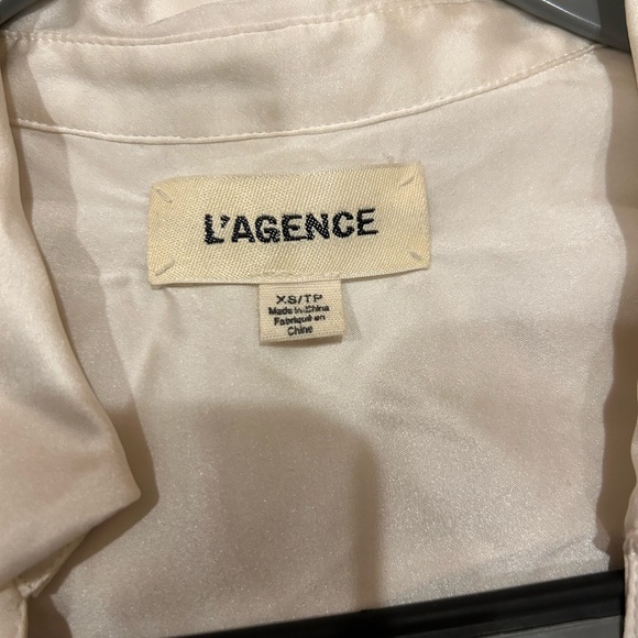 L'AGENCE Silk Long Sleeve Button-Up Top sz XS - Picture 4 of 7